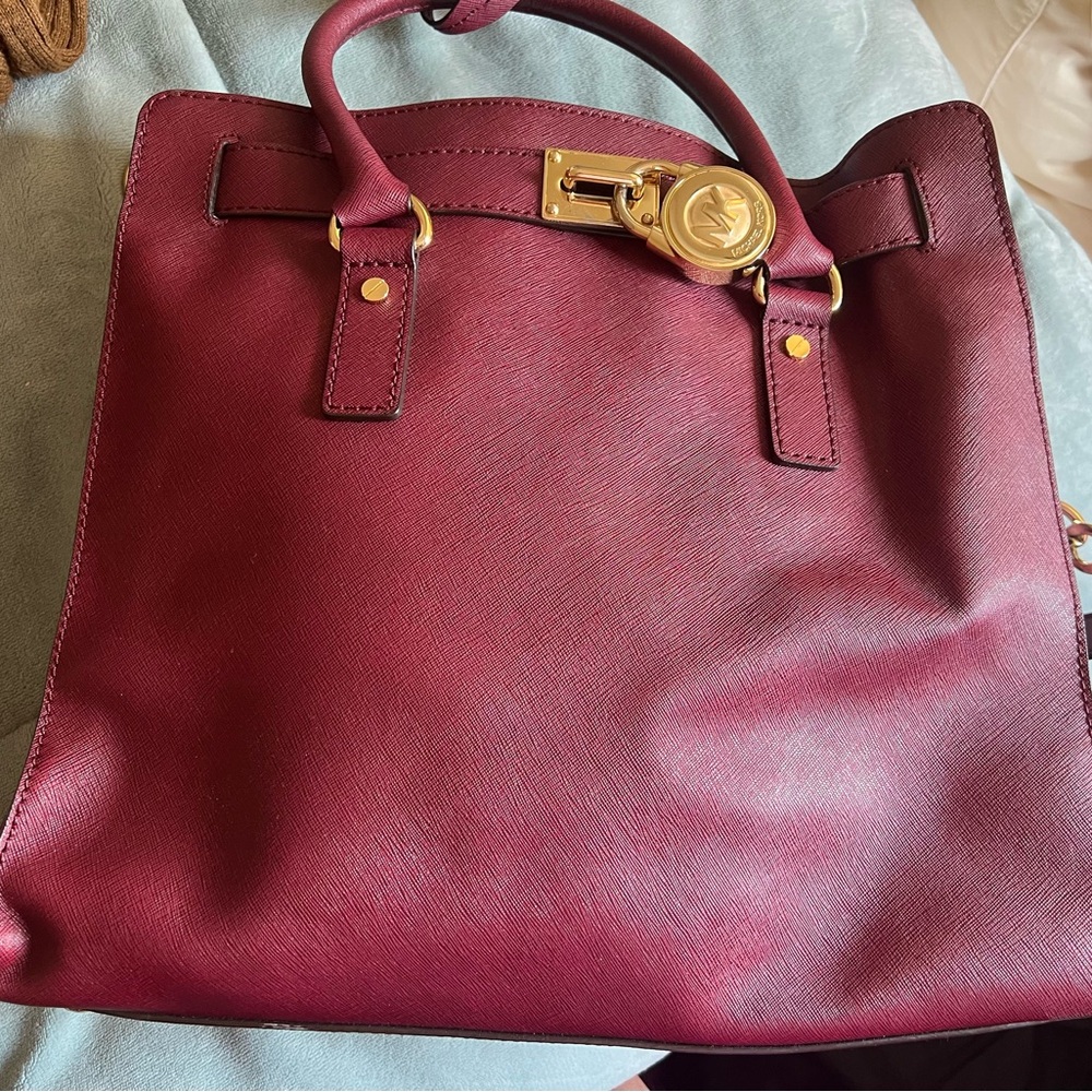 Genuine michael kors burgundy maroon saffiano leather handbag EUC!